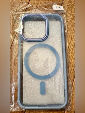 iPhone 15 Pro Clear Case with Blue MagSafe Ring and Blue Camera Frame